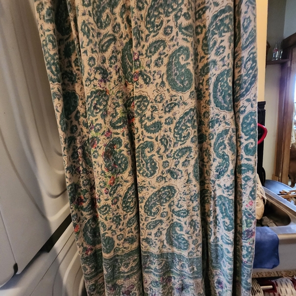 Magnolia Pearl Green Paisley Print Tee-Shirt Dress - Picture 3 of 11